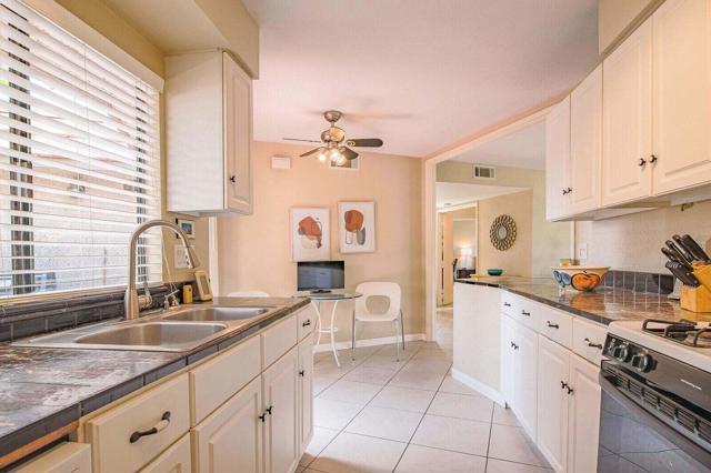 68473 Calle Toledo, Cathedral City CA: https://media.crmls.org/mediaz/d5e44472-d347-45fd-81d7-36ffd0b210dd.jpg