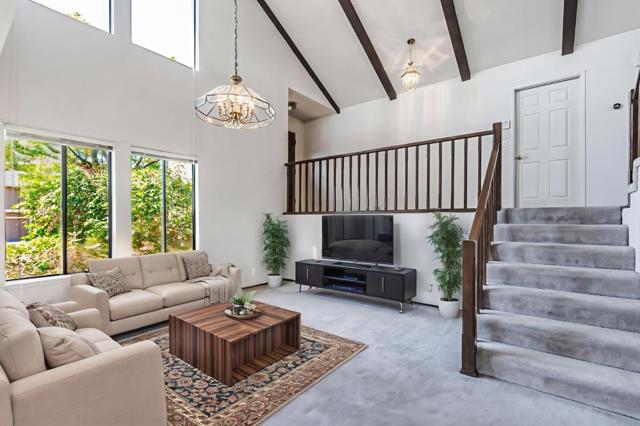 1440 Kring Way, Los Altos CA: https://media.crmls.org/mediaz/d5e48385-9275-49ab-9735-7179b14461d9.jpg