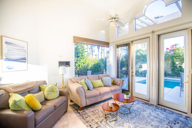 75273 Spyglass Drive, Indian Wells CA: https://media.crmls.org/mediaz/d5e4cd82-34e3-4af4-b5d7-9dfe614362aa.jpg