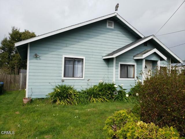 451 S Whipple Street, Fort Bragg CA: https://media.crmls.org/mediaz/d5e57789-978b-49cf-bc02-0ef8e17f3c9d.jpg