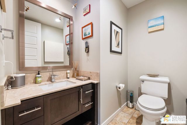 2985 Searchlight Lane, Palm Springs CA: https://media.crmls.org/mediaz/d5e5c5f3-865b-4bc3-b31e-28766a1471b0.jpg