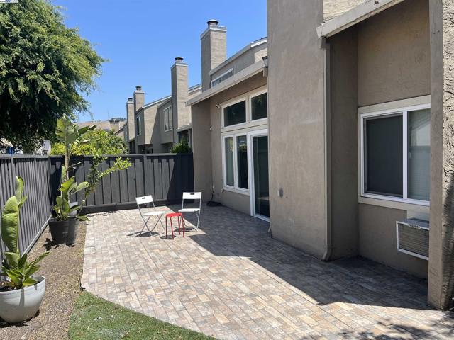 156 Briarwood Dr, Hayward CA: https://media.crmls.org/mediaz/d5e62c2d-05ba-4595-9c2e-02cfb277c84c.jpg