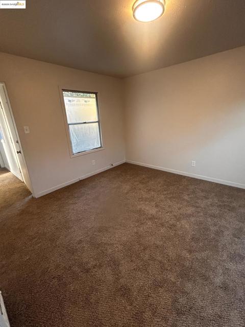 869 Lassen St, Richmond CA: https://media.crmls.org/mediaz/d5e64b57-d87d-40ab-a0c7-e3d7e700c9aa.jpg