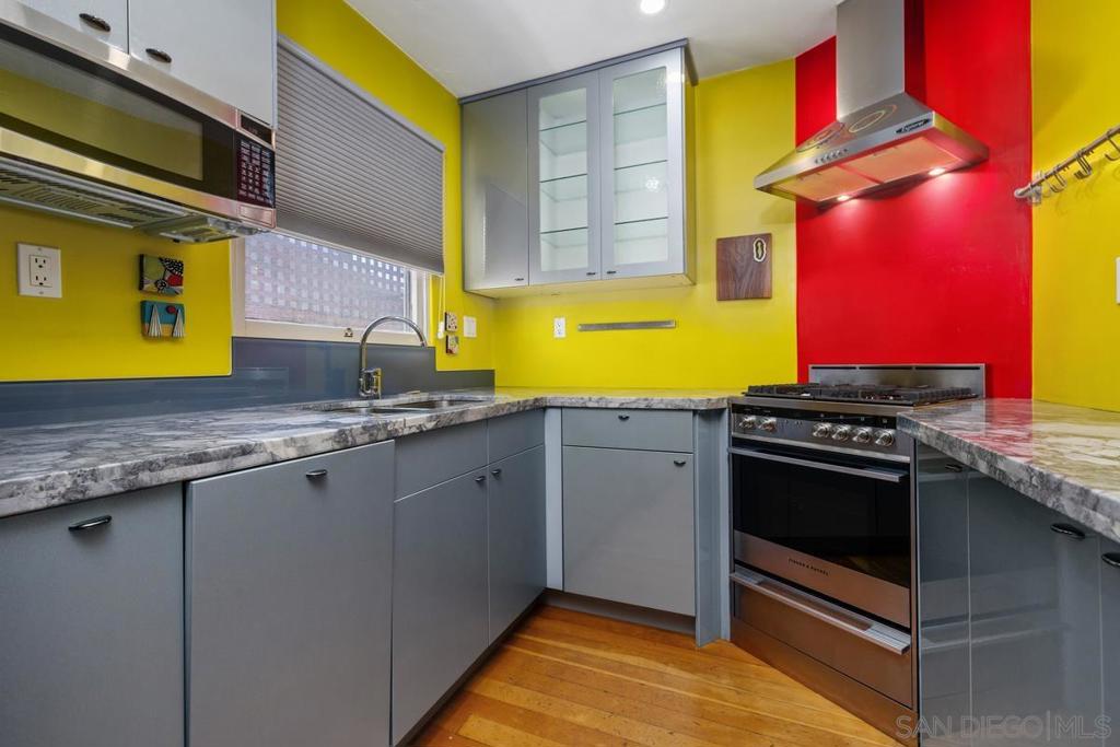1530 Upas Street - photo 8