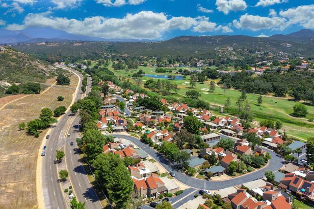23822 Green Haven Lane, Ramona CA: https://media.crmls.org/mediaz/d5e69442-6fcd-463b-8a9c-9e5ddc9f98c2.jpg