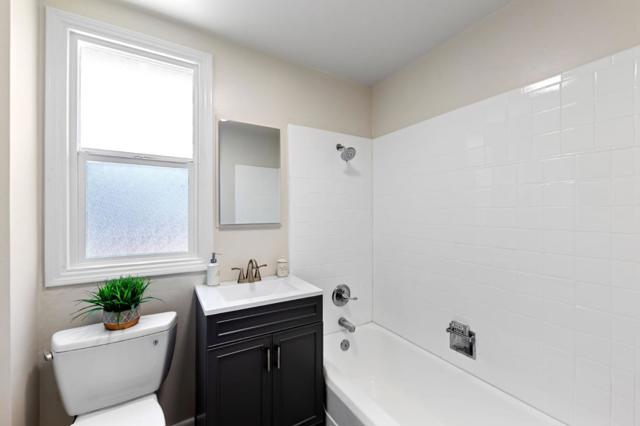 519 Park Boulevard, Millbrae CA: https://media.crmls.org/mediaz/d5e6e7cb-c08d-425f-97b7-bbc969ef7232.jpg