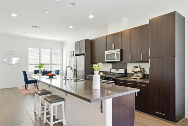 528 Odyssey Lane, Milpitas CA: https://media.crmls.org/mediaz/d5e711ed-4a68-4865-94cb-606b9cf0b27a.jpg