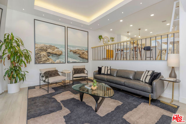 4734 La Villa Marina, Marina del Rey CA: https://media.crmls.org/mediaz/d5e7f830-b7a7-4ab3-85ef-019d800afc8a.jpg