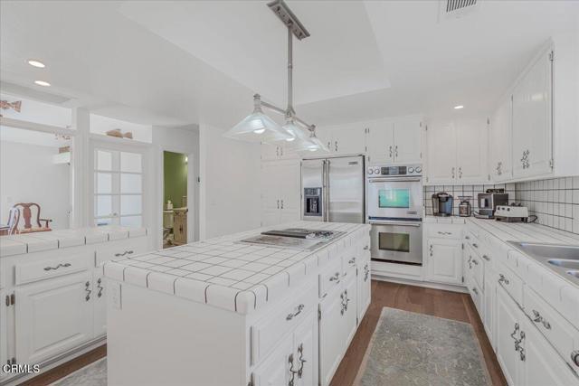 1230 Mandalay Beach Road, Oxnard CA: https://media.crmls.org/mediaz/d5e80f1d-c405-4ca3-a1b7-a5530c92c09d.jpg