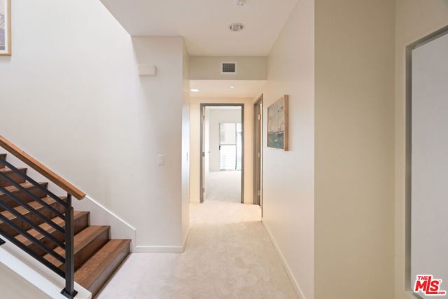 3119 Via Dolce, Marina del Rey CA: https://media.crmls.org/mediaz/d5e885dd-35d0-42dc-99fa-2f4073f32f96.jpg