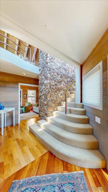 13027 Via Latina, Del Mar CA: https://media.crmls.org/mediaz/d5e8eef6-4011-4f07-96ef-0768ce9503ca.jpg