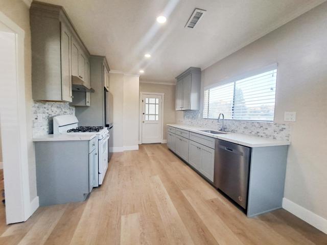 155 Nob Hill Terrace, Morgan Hill CA: https://media.crmls.org/mediaz/d5e95212-6278-4e15-8cd0-5c7b6ae9c733.jpg