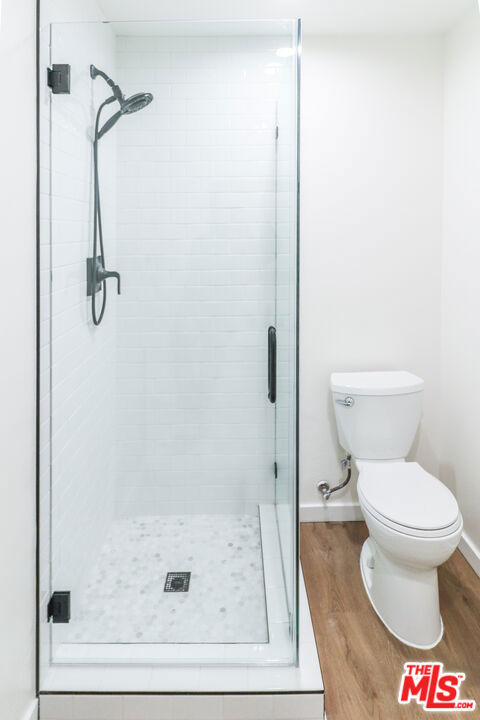2602 Carnegie Lane, Redondo Beach CA: https://media.crmls.org/mediaz/d5e9849d-69b9-4331-84ad-a918bd8e6759.jpg