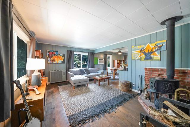 4314 Luneta Drive, Julian CA: https://media.crmls.org/mediaz/d5e98e20-6296-475e-9981-5fb11d8144fd.jpg