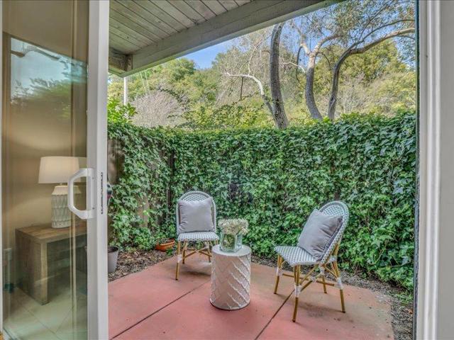 7101 Shelter Creek Lane, San Bruno CA: https://media.crmls.org/mediaz/d5eb9c0d-9665-4f75-b2e0-f684e4e080d7.jpg