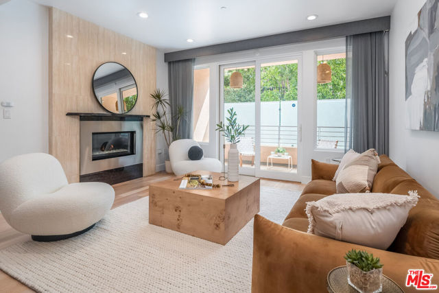 1318 S Roxbury Drive, Los Angeles CA: https://media.crmls.org/mediaz/d5ed1b5c-a6f7-4940-ae42-d497c00605ec.jpg