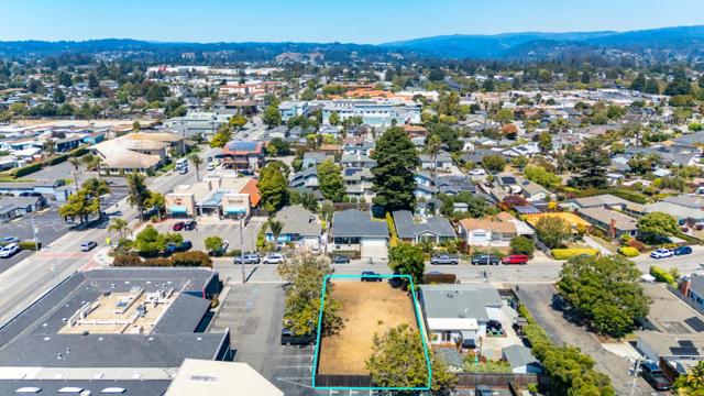 4144 Bain Avenue, Santa Cruz CA: https://media.crmls.org/mediaz/d5ed1bbf-de2d-4545-bac8-9f6ed8e4ce5c.jpg