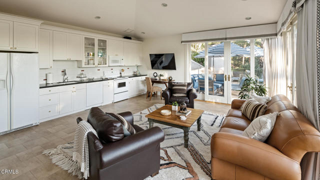 1460 Virginia Road, San Marino CA: https://media.crmls.org/mediaz/d5edde1f-9bb9-4537-a5de-7d417544ab02.jpg