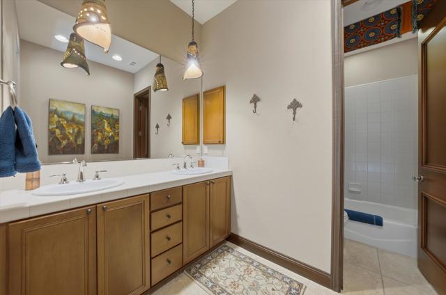 51518 Via Sorrento, La Quinta CA: https://media.crmls.org/mediaz/d5edf83c-7a45-461c-a648-ae22e067eb97.jpg