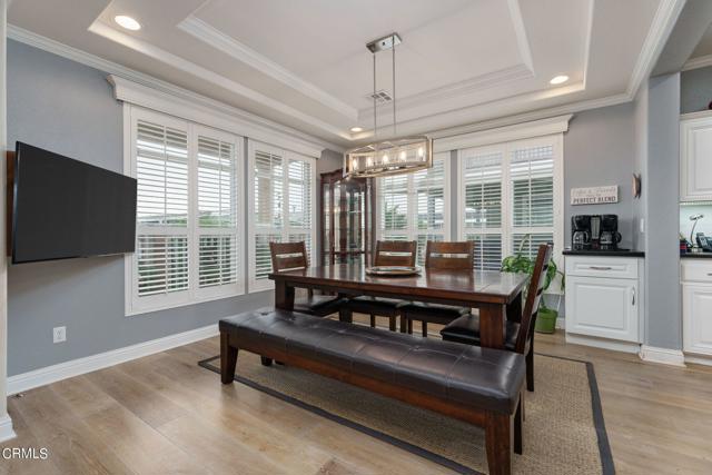 5540 W 5th Street, Oxnard CA: https://media.crmls.org/mediaz/d5ee625b-9ac2-437a-8e32-5ed2153aa202.jpg