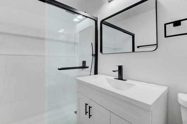 307 S Belmont Ave, National City CA: https://media.crmls.org/mediaz/d5f06c4c-5727-4778-a283-d97da466eaf3.jpg