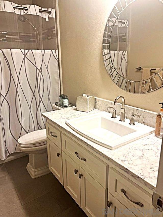 10970 Shy Bird Ln, San Diego CA: https://media.crmls.org/mediaz/d5f10920-cbc8-4ca3-9760-404dd1cb0f89.jpg