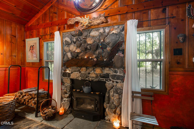 Detail Gallery Image 7 of 28 For 11 N San Gabriel Canyon Rd, Azusa,  CA 91702 - 2 Beds | 1 Baths