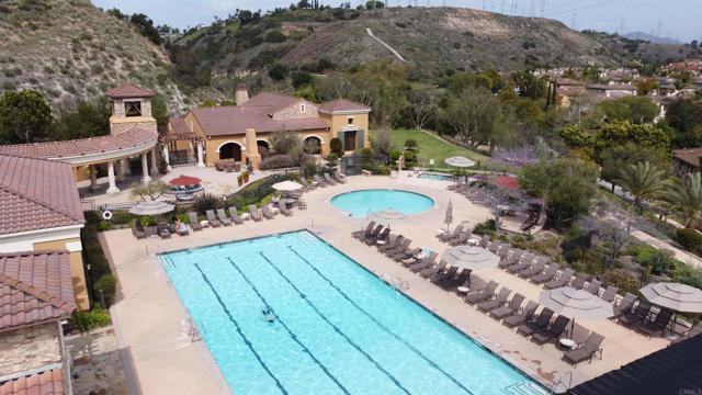 2668 Escala Circle, San Diego CA: https://media.crmls.org/mediaz/d5f2cd24-1de2-4a5a-812f-cd0dc5095f91.jpg