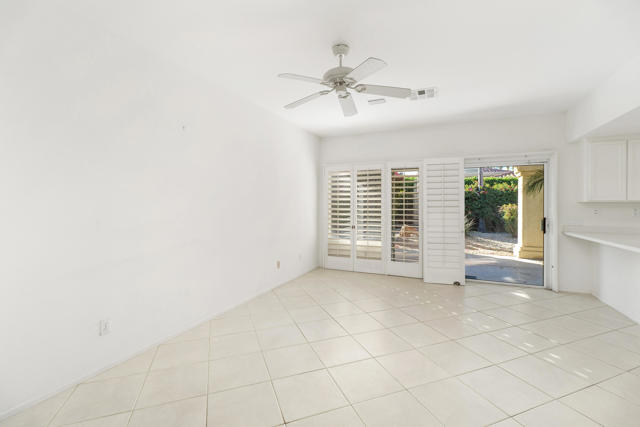 2 Vistara Drive, Rancho Mirage CA: https://media.crmls.org/mediaz/d5f2d020-cf5f-46e0-8e6d-e8e25516791c.jpg
