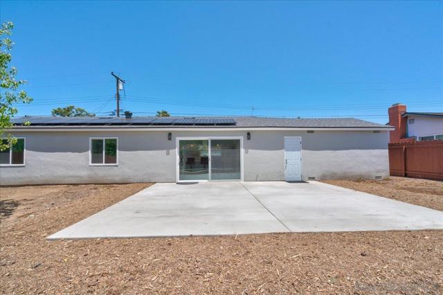 14543 Kittery St, Poway CA: https://media.crmls.org/mediaz/d5f2e0f9-52ee-4c99-9c45-286b0efe7664.jpg