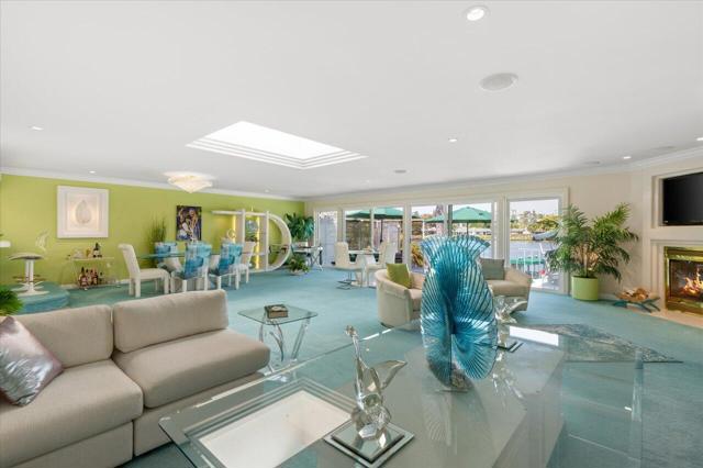1462 La Loma Drive, San Marcos CA: https://media.crmls.org/mediaz/d5f323d6-8913-4440-ac80-00070e217e8b.jpg