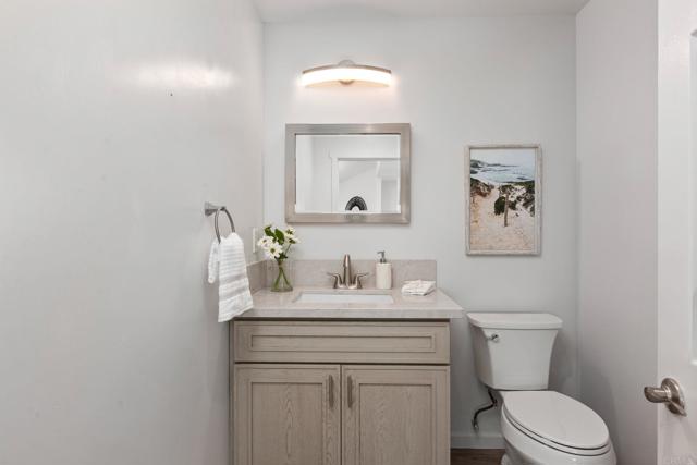 Detail Gallery Image 14 of 42 For 597 via Cantebria, Encinitas,  CA 92024 - 2 Beds | 2/1 Baths