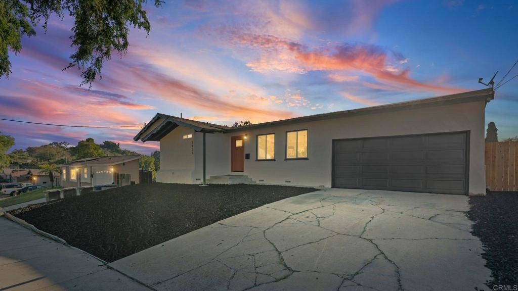 1636 Folkestone Street