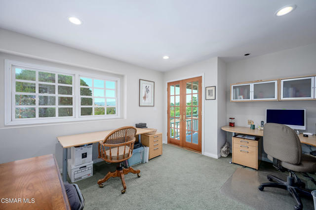 22101 Mulholland Drive, Woodland Hills CA: https://media.crmls.org/mediaz/d5f48225-fc55-4274-a39b-fea33fa741b0.jpg