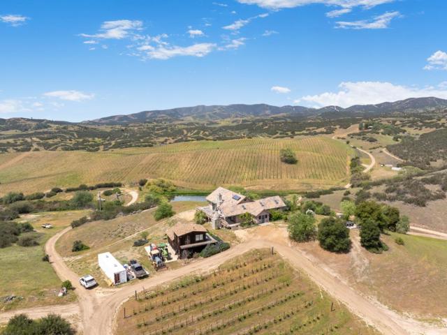 30625 Stonewall Canyon Road, Soledad CA: https://media.crmls.org/mediaz/d5f48d11-4342-4eac-9e59-60f9444e8f49.jpg