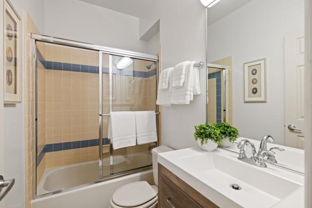 2851 San Juan Boulevard, Belmont CA: https://media.crmls.org/mediaz/d5f48d7a-f1db-4c5d-8c9e-290cd18a23f8.jpg