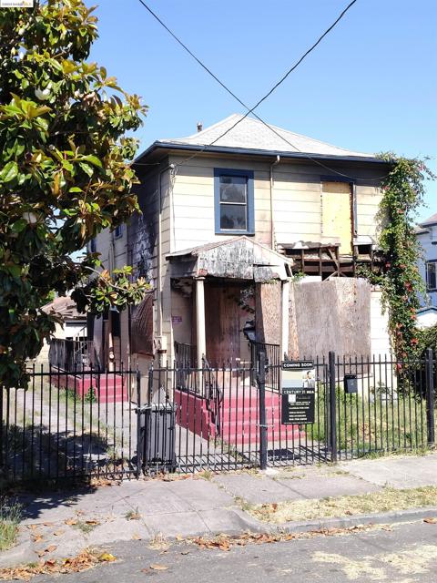 5580 Fremont St, Oakland, California 94608, ,Multi-Family,For Sale,Fremont St,41065156