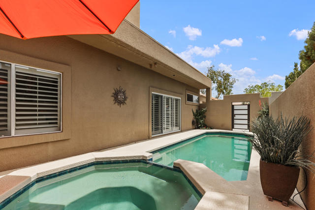 27 Oak Tree Drive, Rancho Mirage CA: https://media.crmls.org/mediaz/d5f4d430-7b50-4c64-a5d2-001a5a22514e.jpg