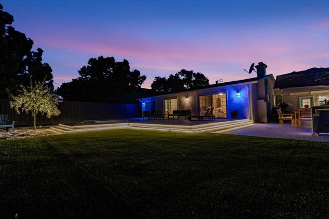 2924 Vivian Lane, San Jose CA: https://media.crmls.org/mediaz/d5f588de-75c0-43f4-8455-33b602363a03.jpg