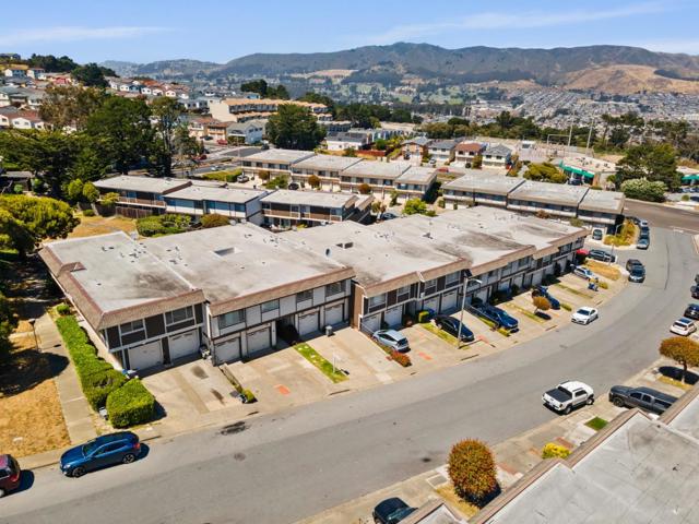 2462 Rowntree Way, South San Francisco CA: https://media.crmls.org/mediaz/d5f6e8e6-b457-47c0-b2ae-f45621cecd4d.jpg