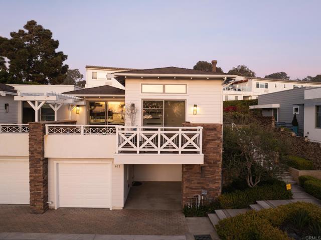 Detail Gallery Image 5 of 36 For 611 Stratford Ct, Del Mar,  CA 92014 - 2 Beds | 3/1 Baths