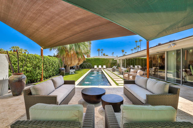 580 W Panga Way, Palm Springs CA: https://media.crmls.org/mediaz/d5f82de0-b466-45f8-8163-2223549d57b8.jpg