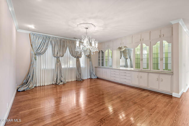 11 Inverness Road, Thousand Oaks CA: https://media.crmls.org/mediaz/d5f831a2-9e4c-4d9c-a636-9732167494c8.jpg