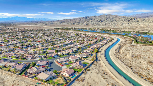 83480 Firecliff Court Court, Indio CA: https://media.crmls.org/mediaz/d5f87f16-5c53-48bb-9b66-d6be76099fc2.jpg