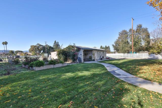 12155 Columbet Avenue, San Martin CA: https://media.crmls.org/mediaz/d5f8df60-3224-4c46-b995-118010c01d8d.jpg