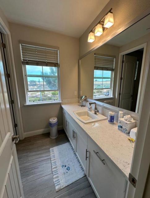 2947 Abrams Drive, Marina CA: https://media.crmls.org/mediaz/d5f93f6e-4747-41e6-828f-66501900b4c1.jpg