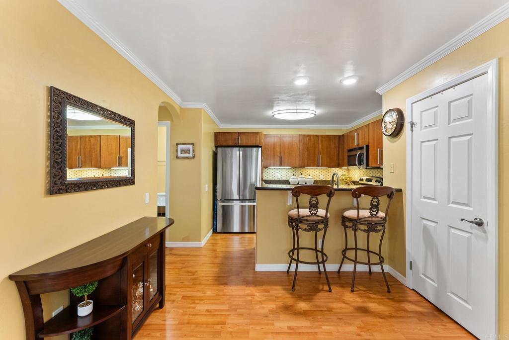 5404 Balboa Arms Drive - photo 3