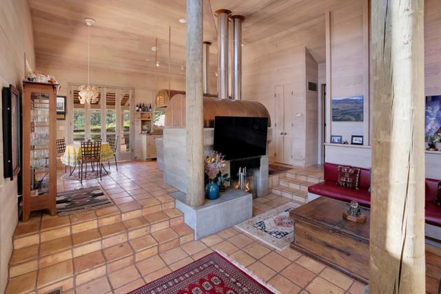 31 Asoleado Place, Carmel Valley CA: https://media.crmls.org/mediaz/d5fbabdb-ef7b-4dd7-8c25-931b9abc10c2.jpg