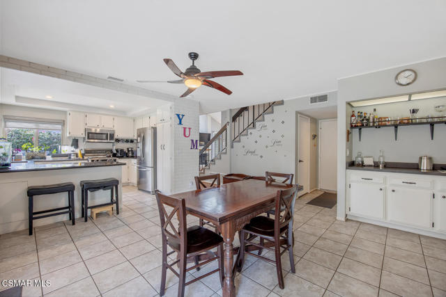 974 Hillview Cir Simi Valley-large-014-0