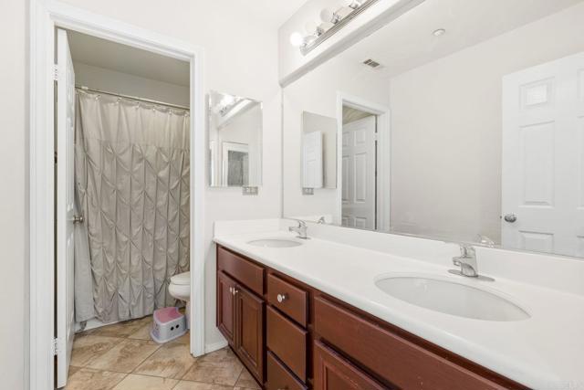 Detail Gallery Image 22 of 30 For 814 Sierra Verde, Vista,  CA 92084 - 4 Beds | 2/1 Baths